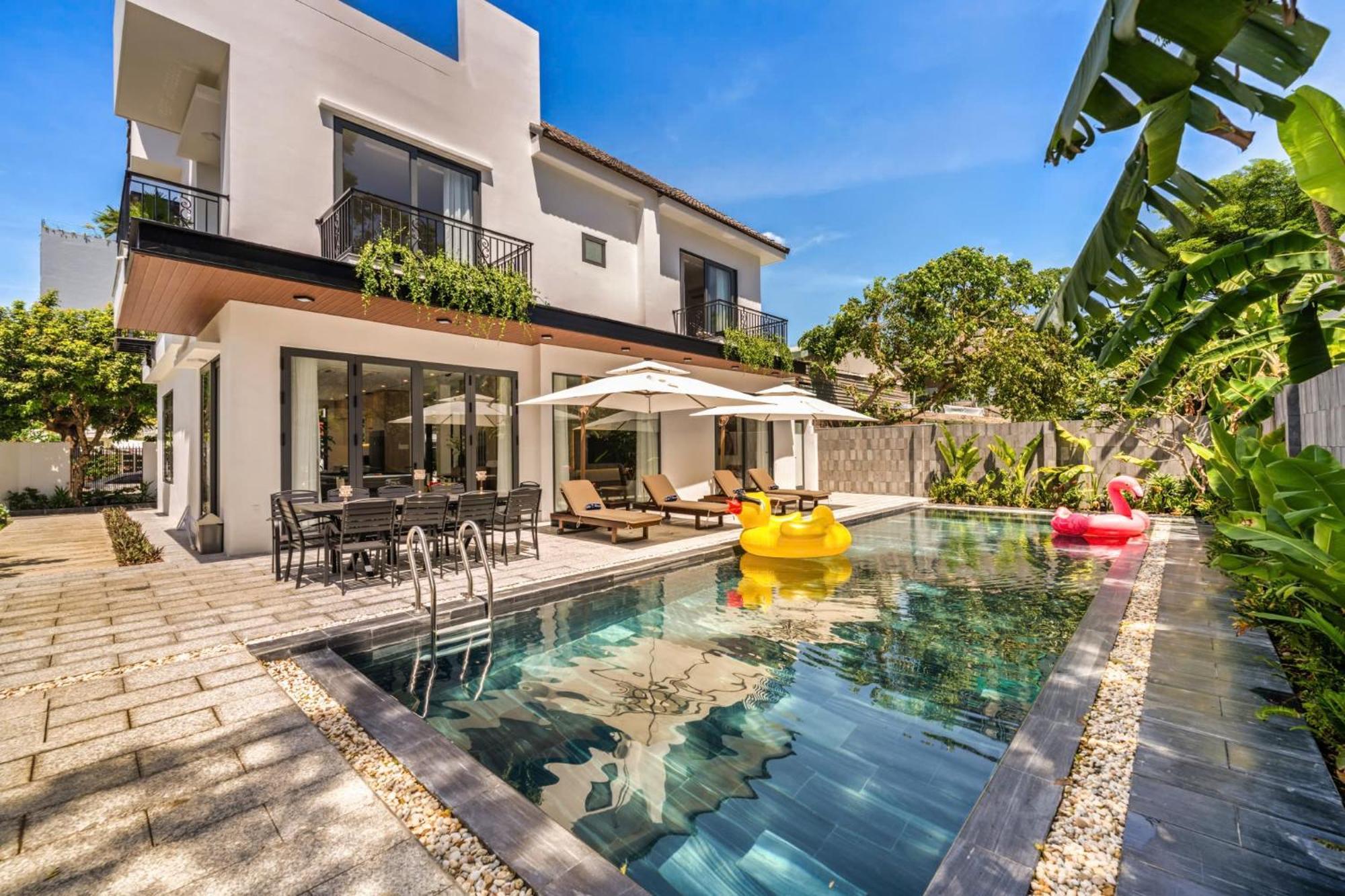 Luxurious 500M Villa, Private Pool, 300M To Beach Дананг Екстериор снимка