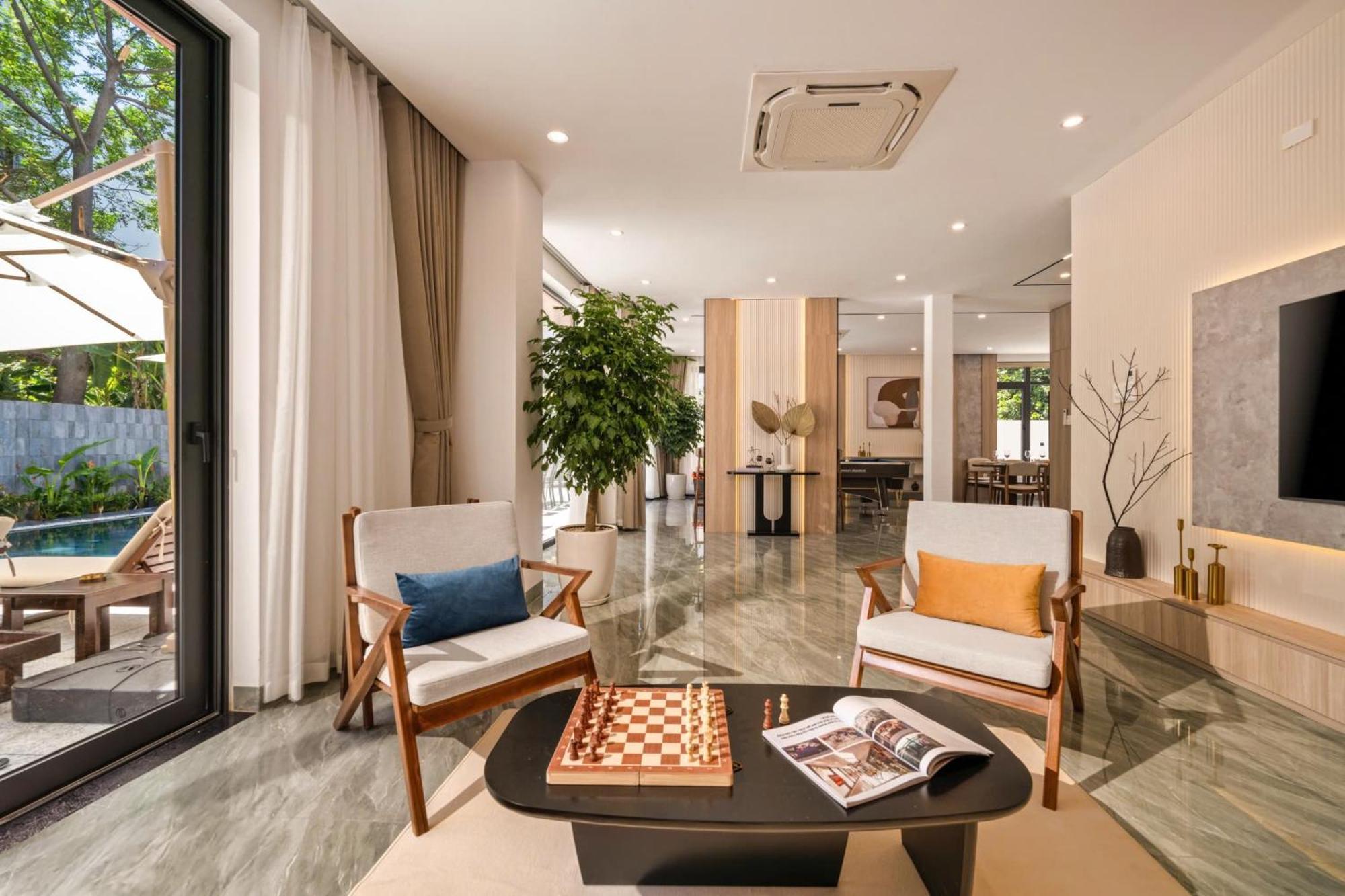 Luxurious 500M Villa, Private Pool, 300M To Beach Дананг Екстериор снимка